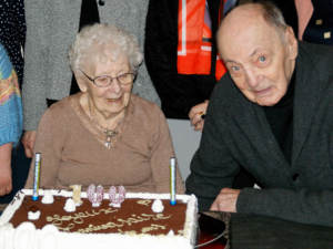 Geneviève fête ses 100 ans en présence de Claude